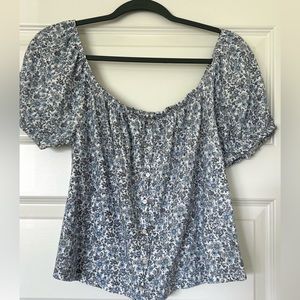 Cropped American Eagle baby doll tshirt